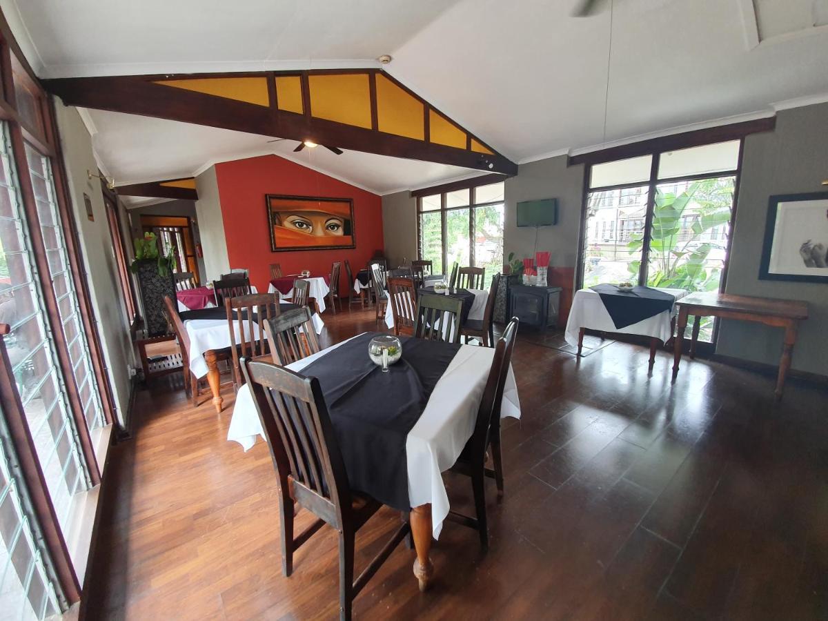 The Palms Guesthouse Mbombela Bagian luar foto