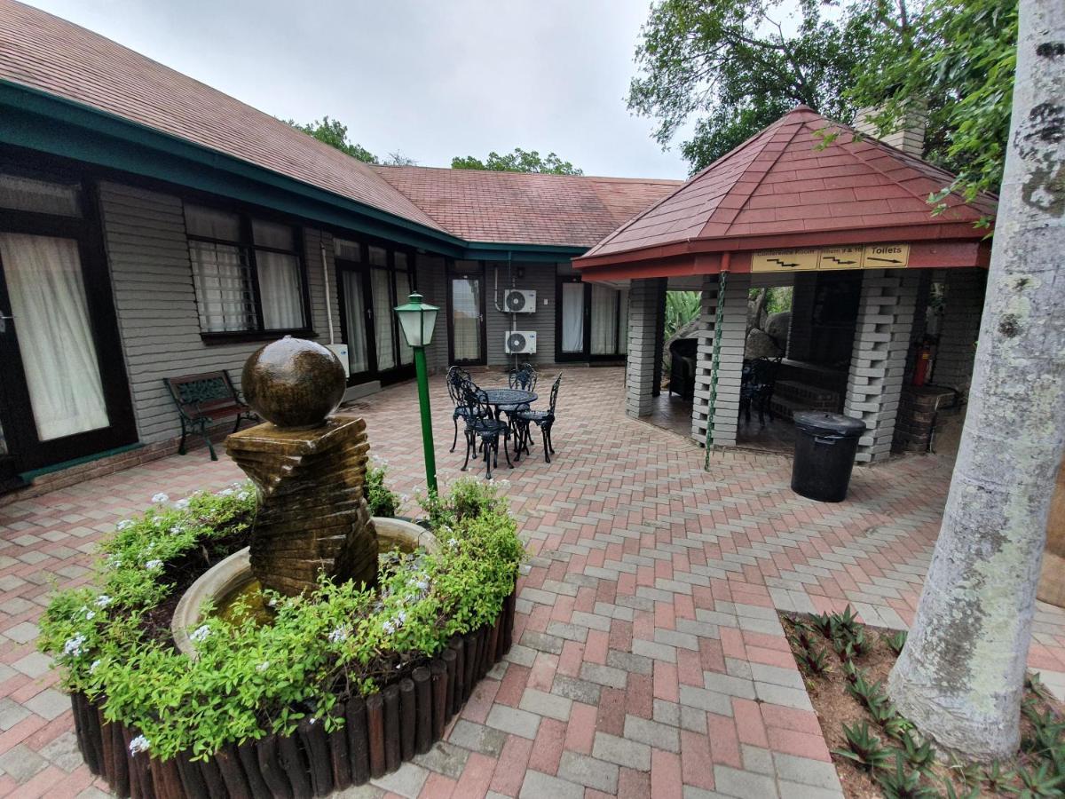 The Palms Guesthouse Mbombela Bagian luar foto