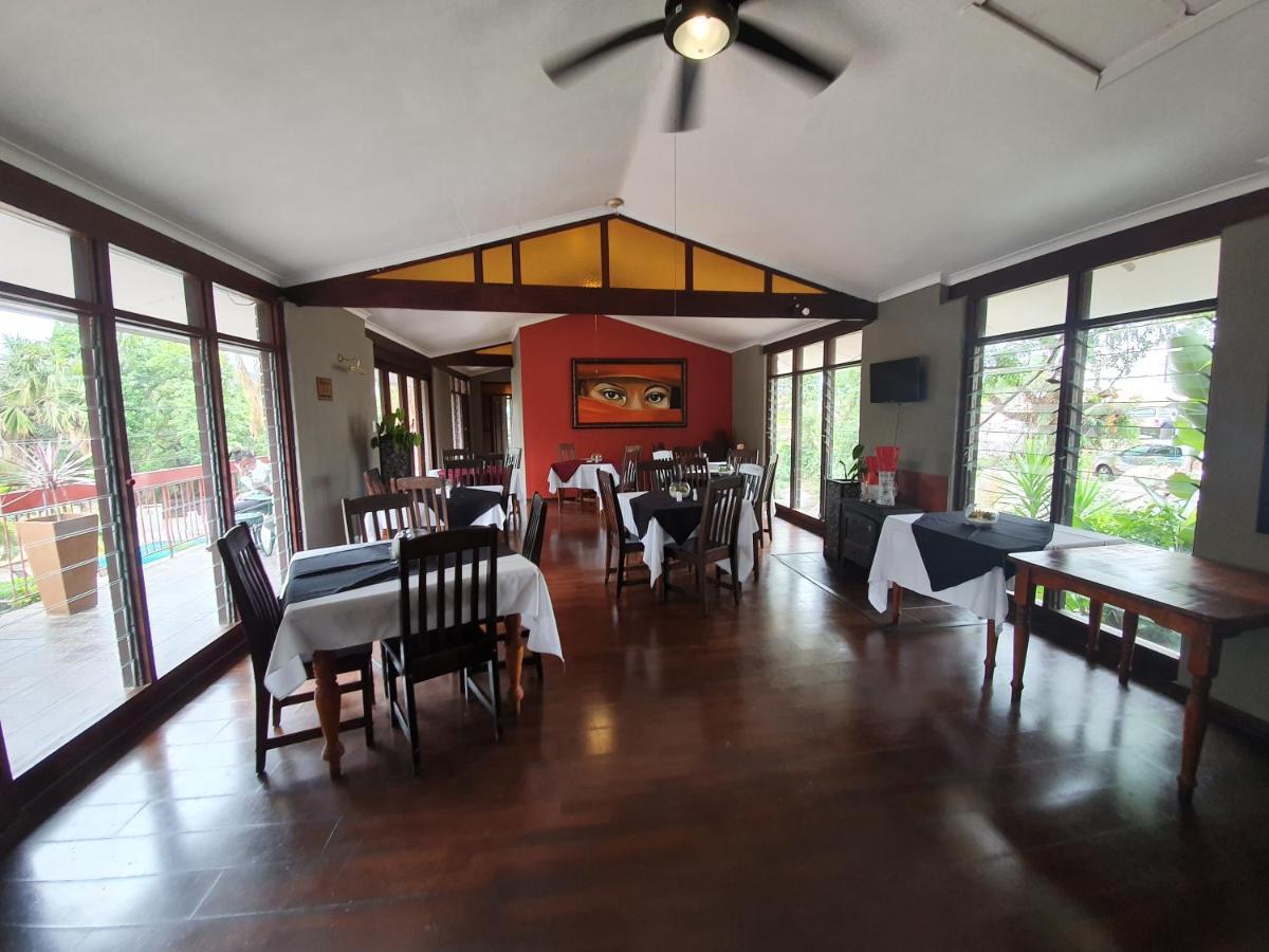 The Palms Guesthouse Mbombela Bagian luar foto