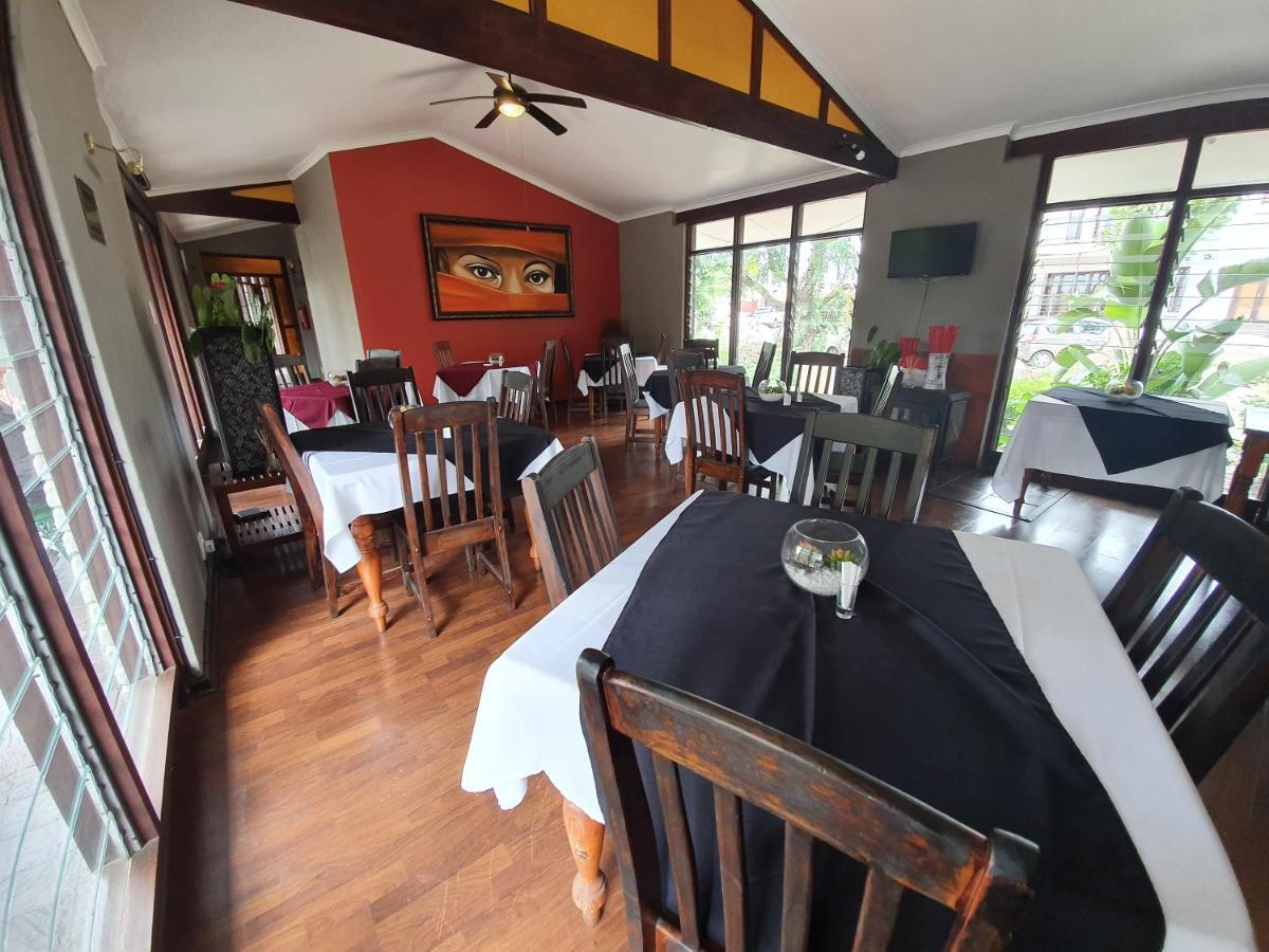 The Palms Guesthouse Mbombela Bagian luar foto